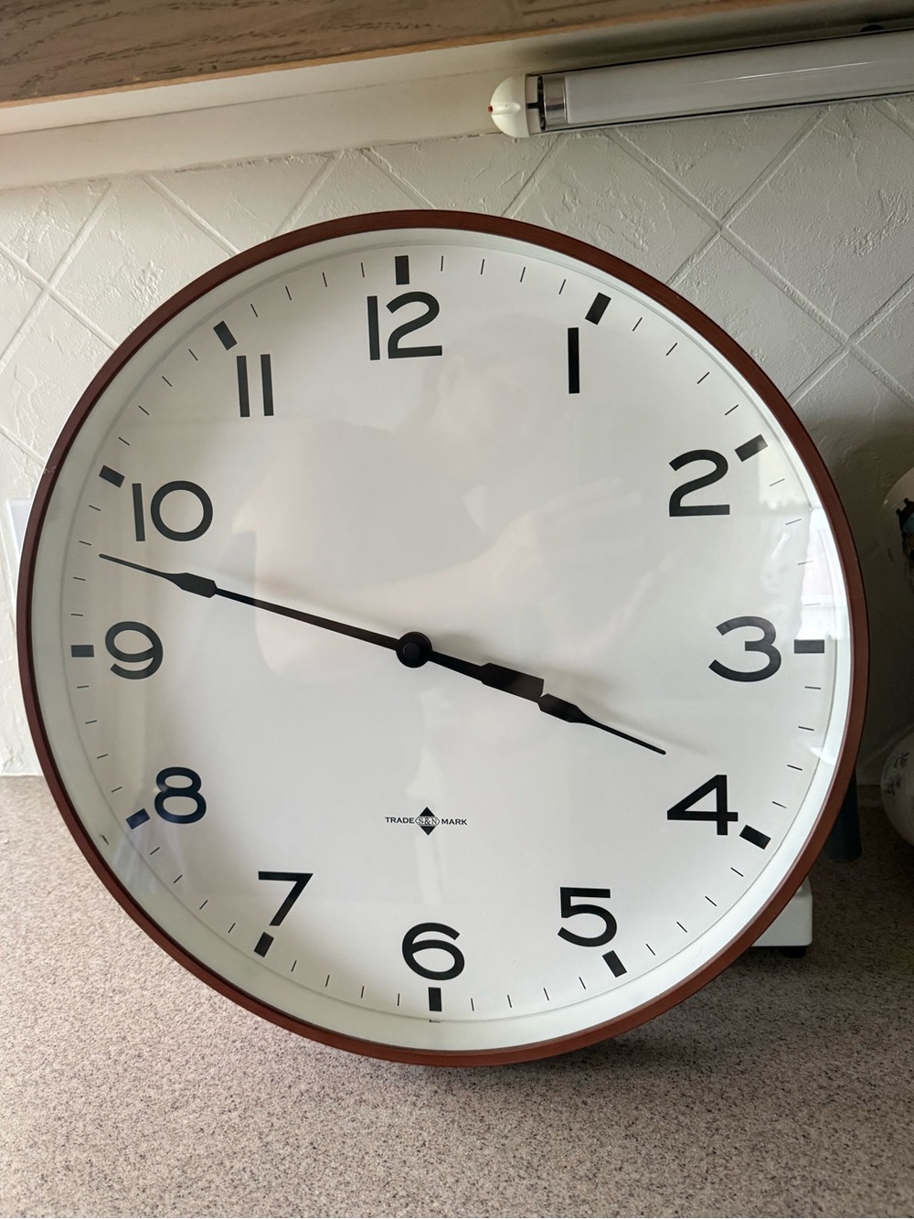 Threshold 16” Round Clock